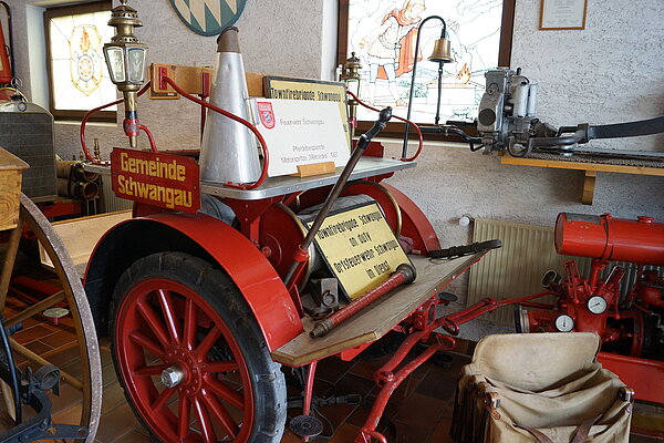 Zum Feuerwehrmuseum der Gemeinde Schwangau